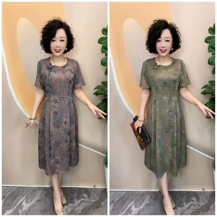 2546夏新款蝴蝶翩翩中老年优雅气质显瘦遮肚长连衣裙，裙长108
