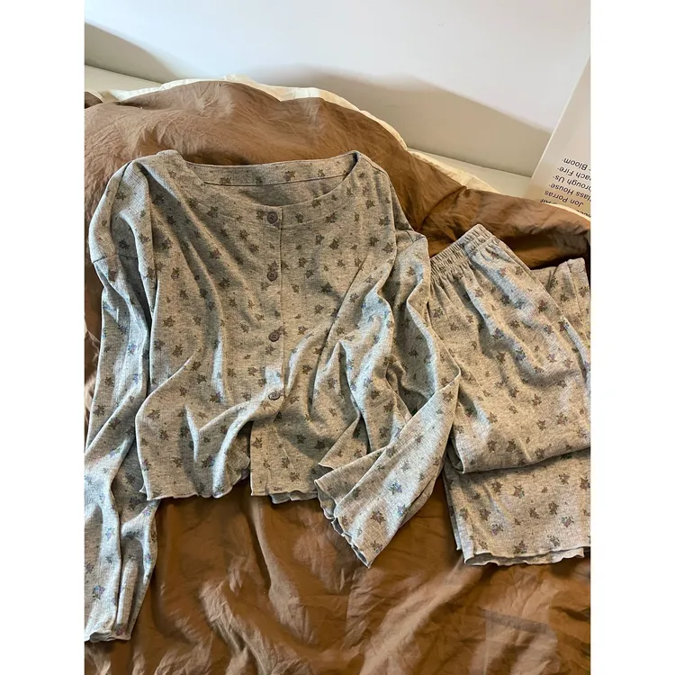 法式慵懒复古高级灰软糯碎花针织睡衣女秋季休闲可外穿家居服套装