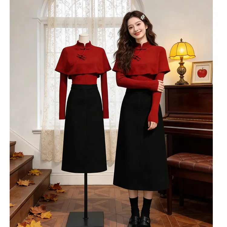 轻熟风气质新中式盘扣红色斗篷毛衣2026春秋新款名媛针织上衣半裙