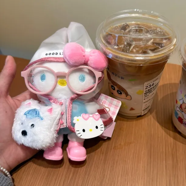 【正版】粉色下雨天雨衣KT包包挂件可爱毛绒钥匙扣挂饰书包挂件礼物