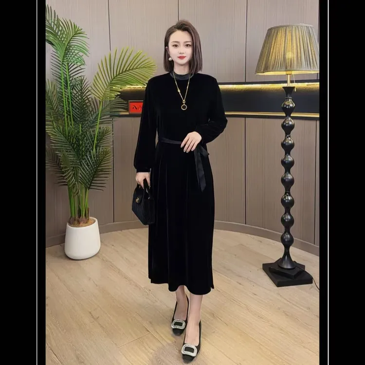 8351【佳衣恋】高定丝绒秋季新款拼接时尚半高领长袖连衣裙