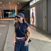 韩版设计感圆领正肩短袖t恤女2025夏季新款纯色紧身修身短款上衣