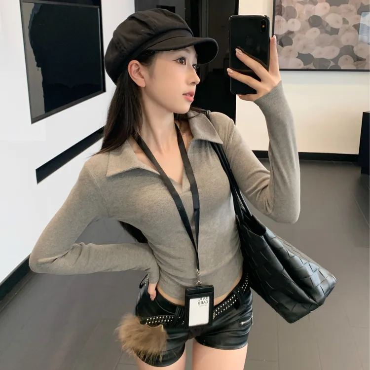 【珊珊专属】辣妹v领polo长袖t恤女秋冬外穿韩版长袖修身显瘦内搭打底衫上衣