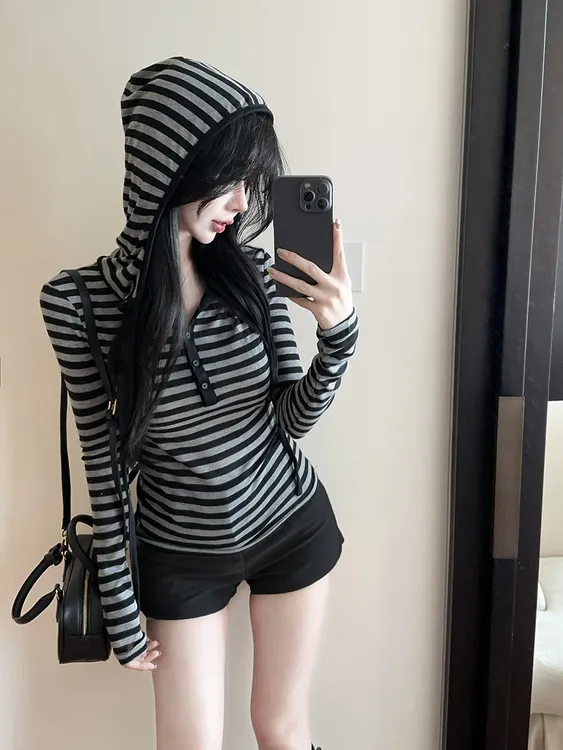 2025秋冬复古条纹连帽衫长袖修身半开领打底休闲慵懒卫衣上衣女