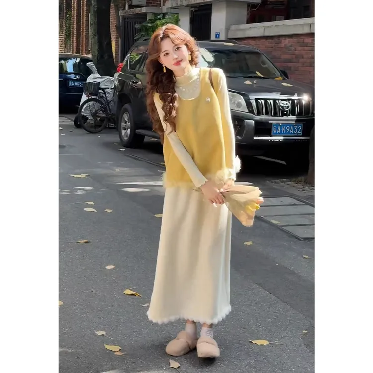 2025冬季新款温柔风小个子穿搭修身马甲长袖打底衫高腰半身裙套装