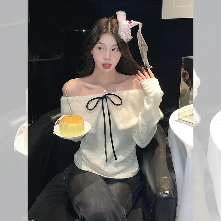 独特漂亮内搭白色一字肩系带针织小衫女装秋冬洋气时髦气质上衣服