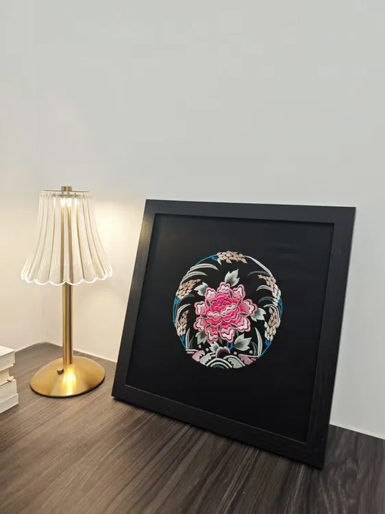 《团花》非遗手推绣中式风格挂画（可定制）