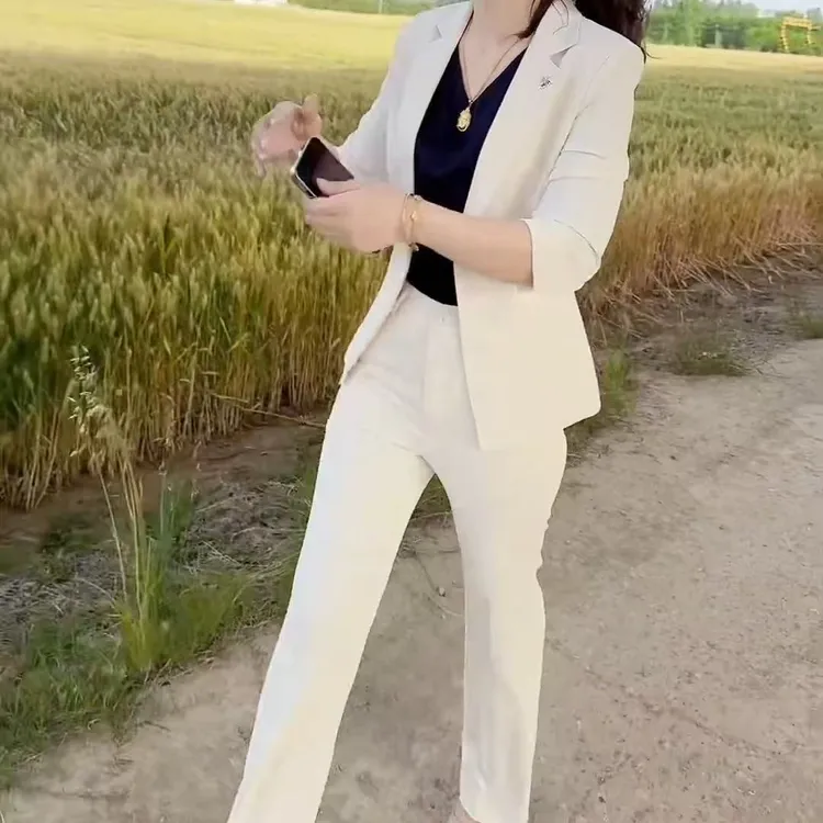 新款时尚显瘦气质收腰显瘦外套裤子套装