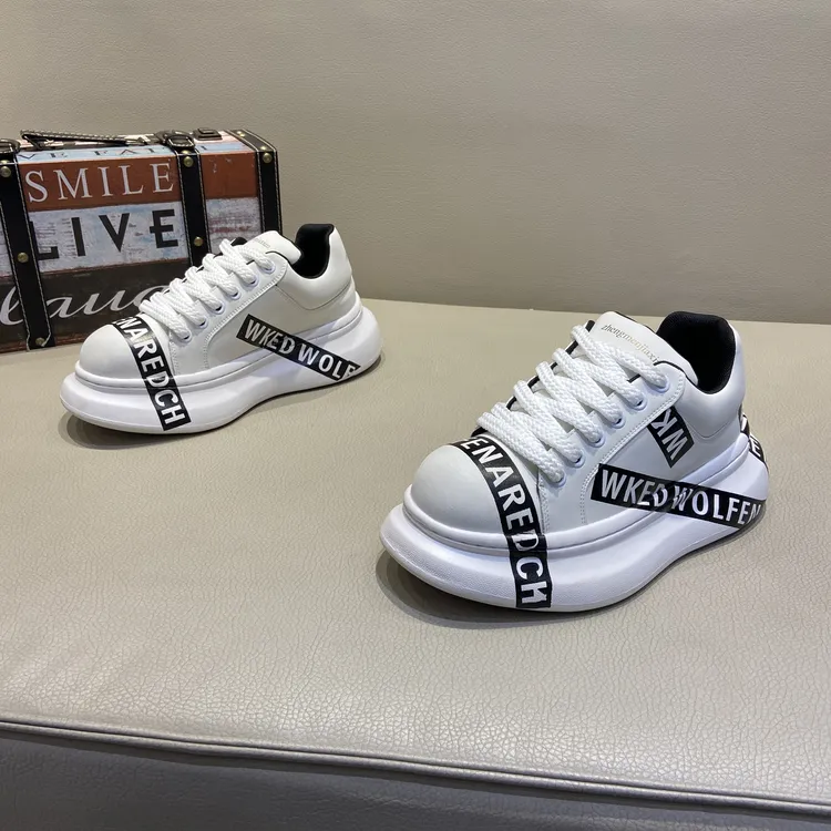 2025潮牌男鞋秋冬季新款低帮皮面舒适休闲厚底增高韩版系带百搭鞋