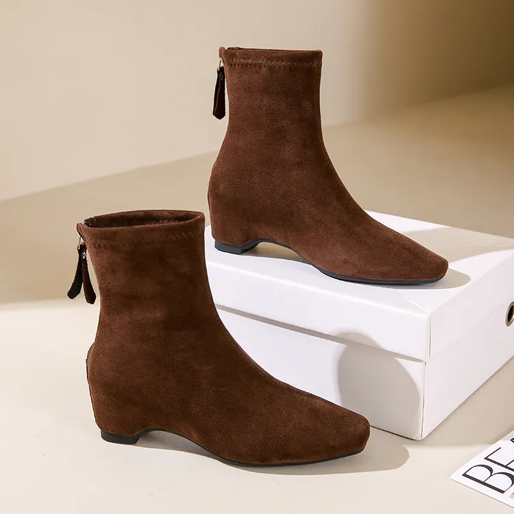 内增高短靴女靴2025秋冬季新款韩版简约短筒靴后拉链方头时装靴女
