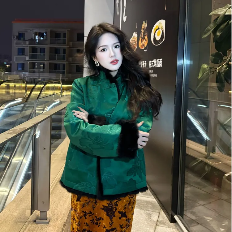 LHMknk1画报夫人原创两穿中式老钱外套 兔毛黄金万两绿色不退不换