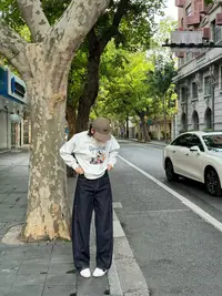 “防褪色单宁蓝” 弯刀牛仔裤 遮胯遮腿型包容性巨强 女牛仔 6811W