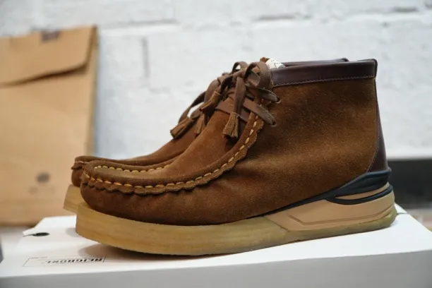 户外靴工装靴厚款中帮系带马丁靴男士袋鼠鞋棕色时尚