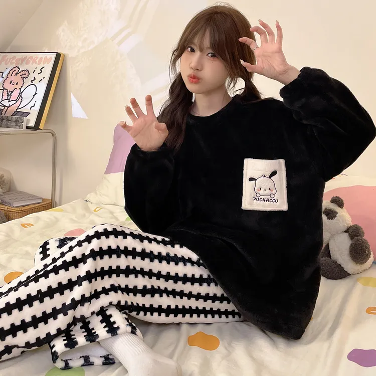 帕恰狗睡衣女款秋冬加绒加厚保暖珊瑚绒套装2025新款爆款家居服春