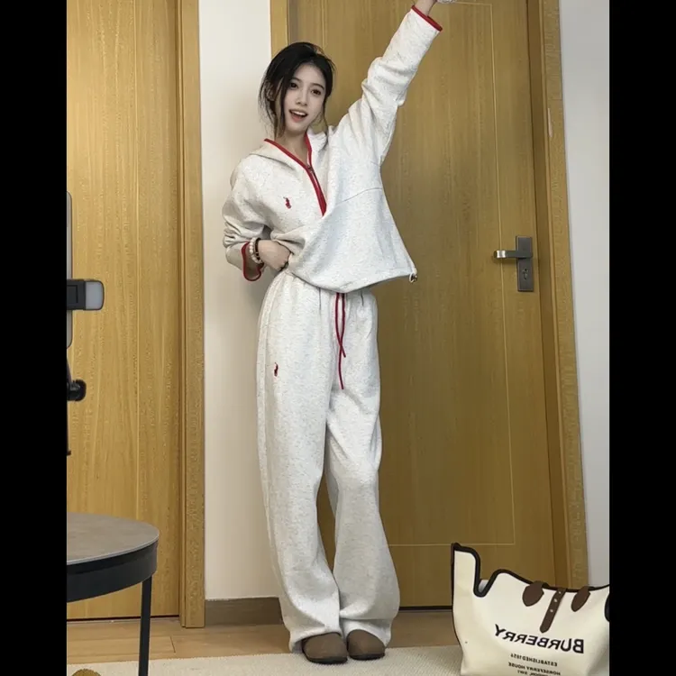 小马标连帽套装女款休闲运动风半拉链卫衣阔腿裤孕妈妈微胖闭眼入