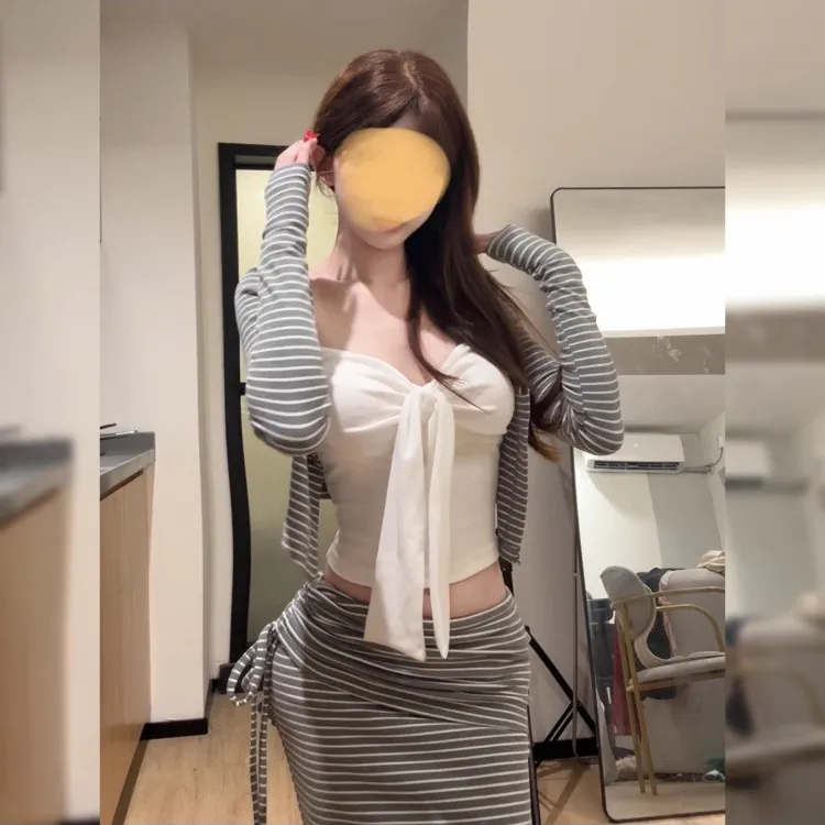 【菠萝蜜】纯欲性感吊带背心长袖开衫女秋季新款修身显瘦条纹包臀长裙8061#