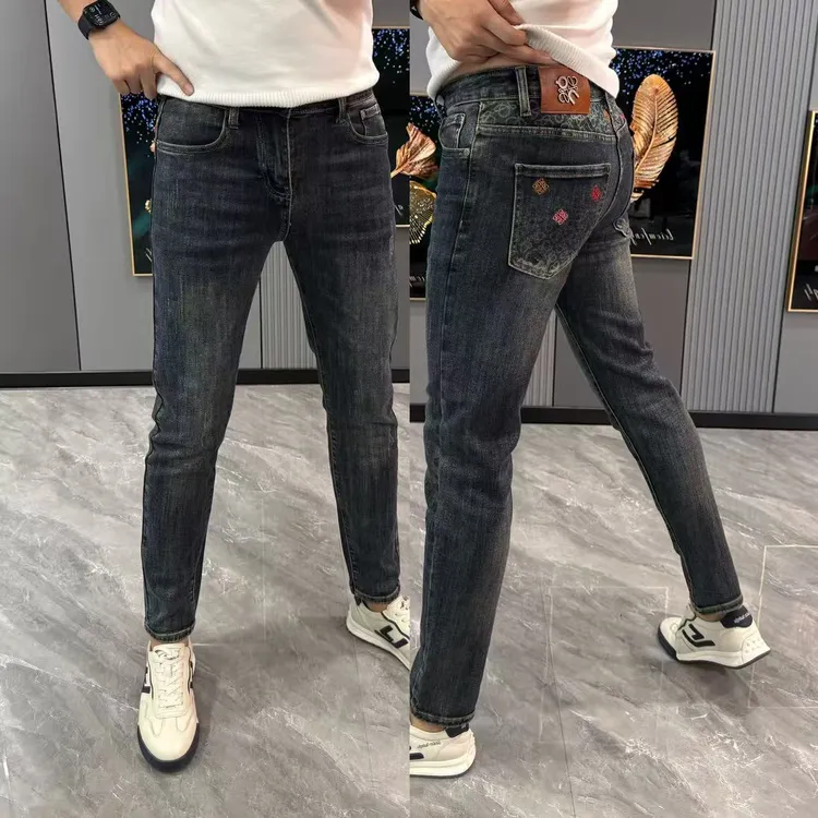 男士牛仔裤秋冬新款百搭刺绣印花牛仔裤修身牛仔裤男士秋冬款裤子