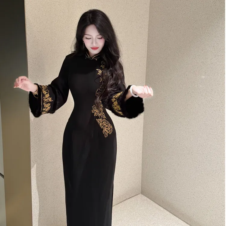 LHMknk1画报夫人原创自制秋冬加厚高级定位花刺绣旗袍 当家牡丹