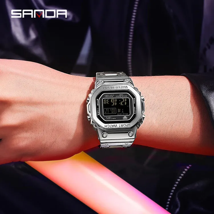 三达多功能商务抬手灯防水电子表赠送电池一枚