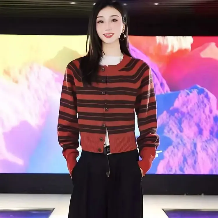 AMASS/阿玛施舒适百搭质感羊毛宽松版型条纹390针织开衫548033