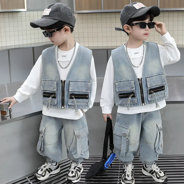 男童秋装套装2025新款春秋儿童卫衣牛仔马甲三件套帅气时髦潮男孩