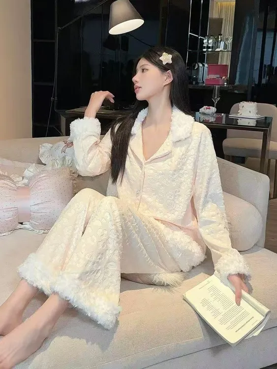 豹纹海岛绒保暖睡衣女秋冬加厚毛绒吊带蕾丝开衫双面绒可外穿套装