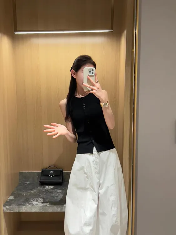 2025夏季圆领多纽扣设计感无袖马甲上衣女时尚宽松阔腿裤两件套