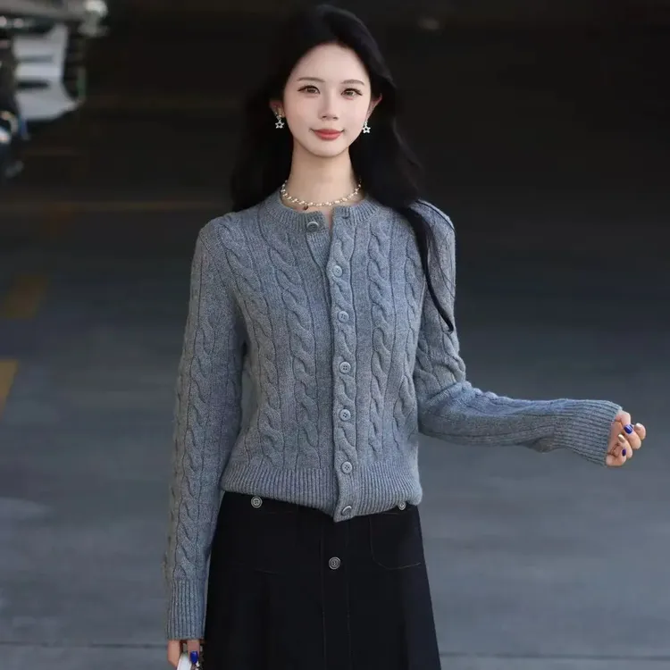GIRDEAR/哥弟1499248 新款休闲时尚显瘦百搭安可重叠显瘦针织开衫