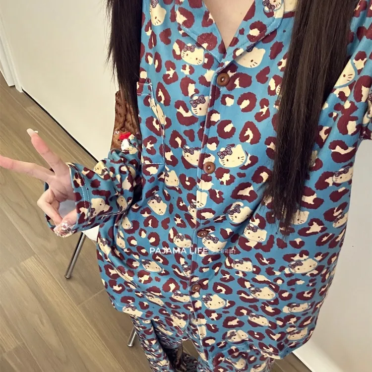 HelloKitty豹纹德绒睡衣女款秋冬加厚保暖长袖长裤卡通家居服套装