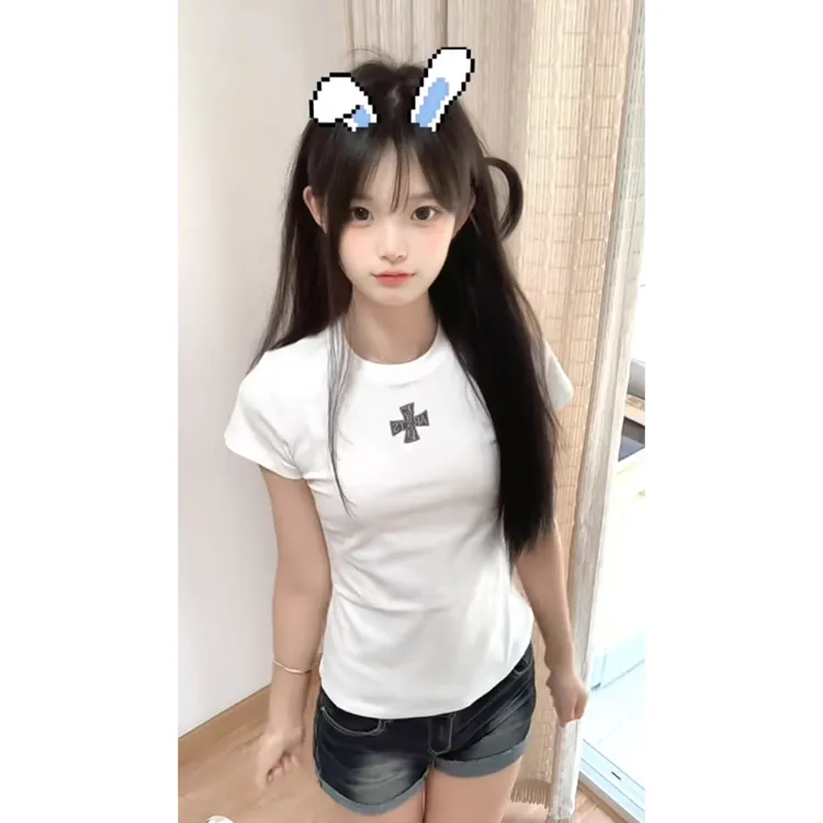 甜辣短袖t恤女2025夏新款法式收腰显瘦设计感小众多巴胺短款上衣