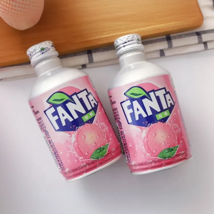 日本进口芬达白桃味碳酸饮料300ml/罐子弹头铝罐汽水高颜值