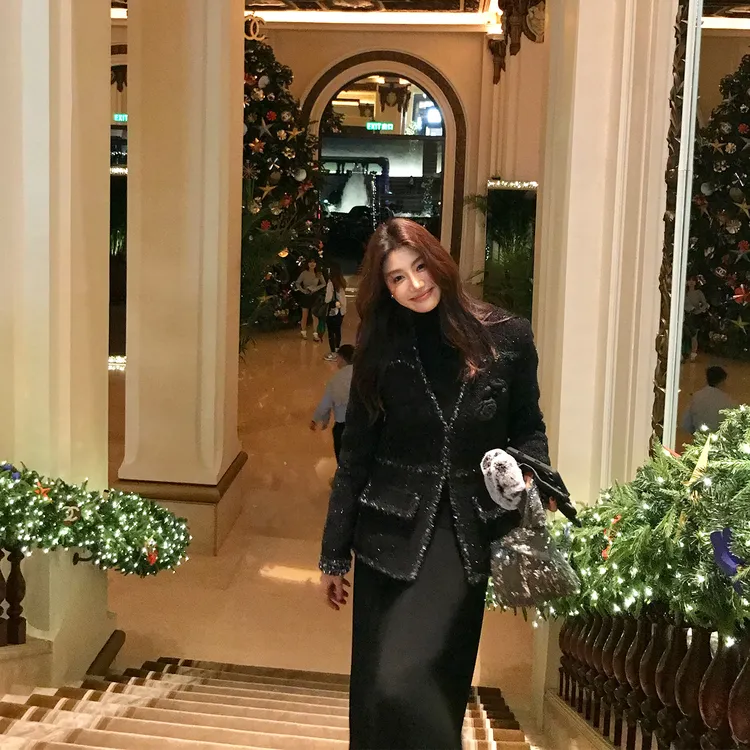 【ALONESAVOR】龍喜儿 璀璨星河 小香羊毛鹅绒羽绒服外套Q910