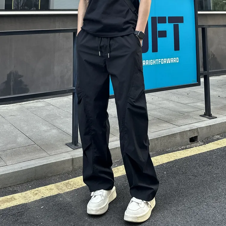 户外情侣阔腿直筒冲锋裤新款美式褶皱高街伞兵休闲工装裤潮流百搭
