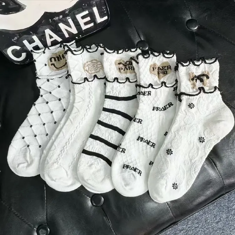 网红爆款春夏双层木耳花边薄款短筒日系女袜小香风白色浮雕袜2026