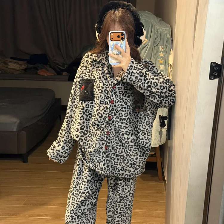 珊瑚绒睡衣女秋冬季大码加厚法兰绒可外穿豹纹猫咪套装冬天家居服
