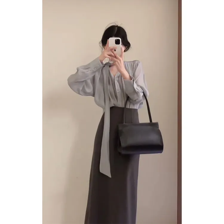 2025秋季新款法式高级感宽松飘带V领衬衫上衣气质高腰显瘦半身裙