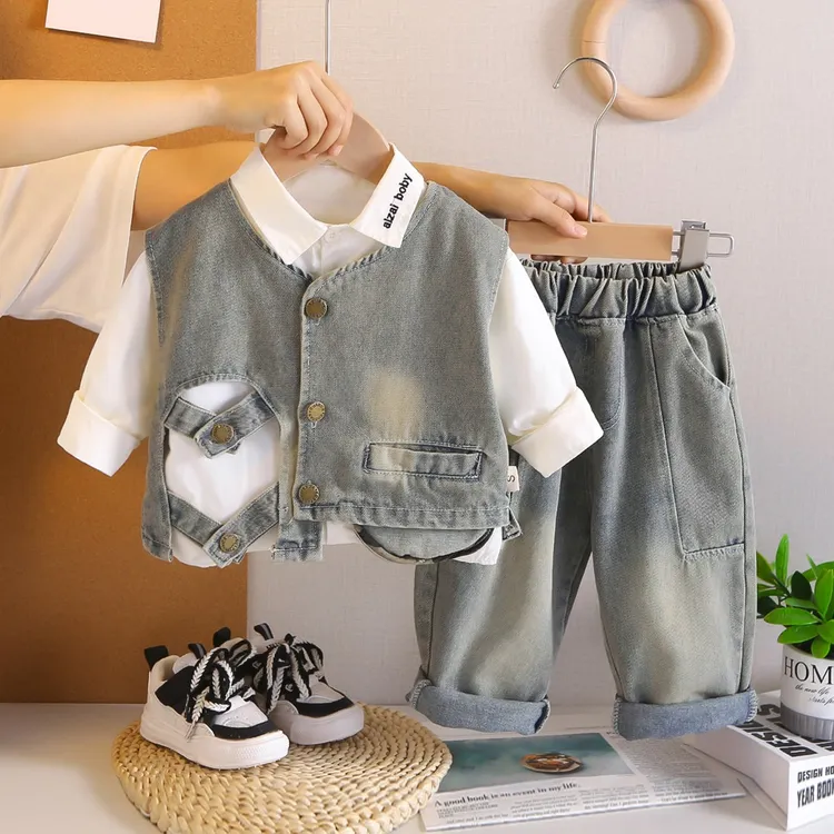 男童秋装时髦套装洋派宝宝春秋季牛仔马甲三件套婴儿小童装衣服潮
