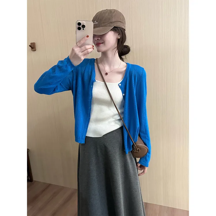 法式百搭蓝色圆领镂空针织开衫女早秋穿搭气质外搭显瘦小个子上衣
