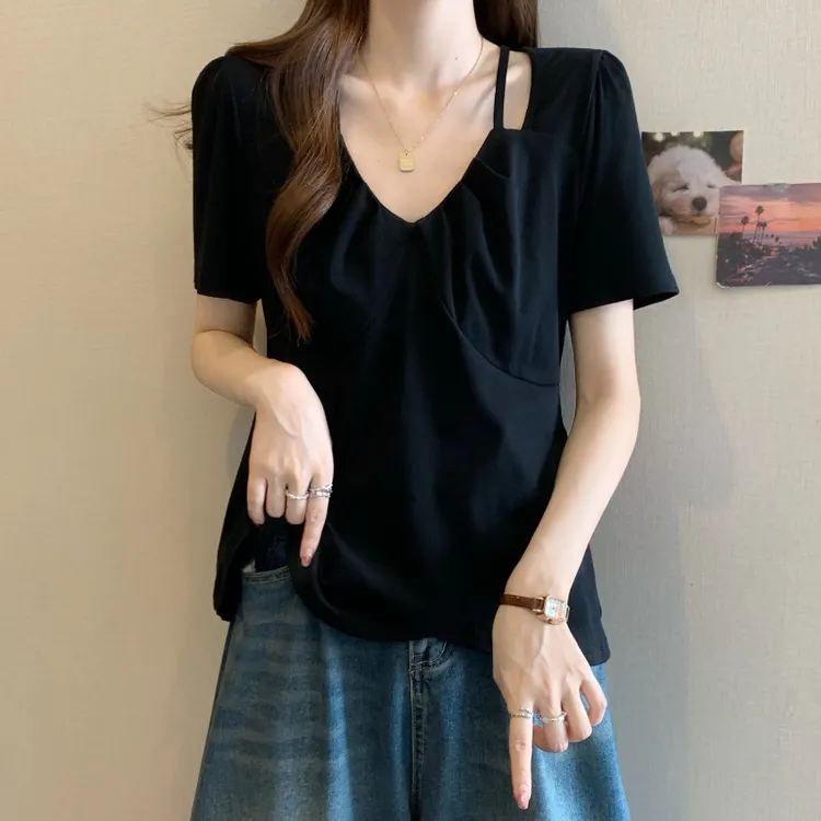 大码设计感镂空V领短袖T恤女夏季新款微胖MM宽松显瘦百搭洋气上衣