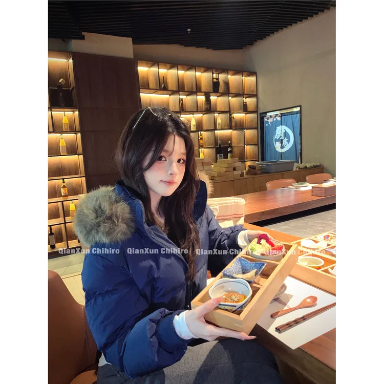 【千寻严选】秋冬轻奢洋气减龄设计感羽绒服QXQ5YRF7545A(不可机洗)