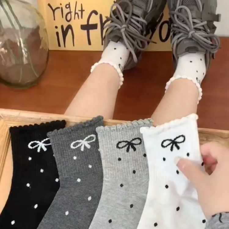 【秋冬必备】圆点花边蝴蝶结女袜甜美少女风吸湿透气柔软耐穿百搭JD