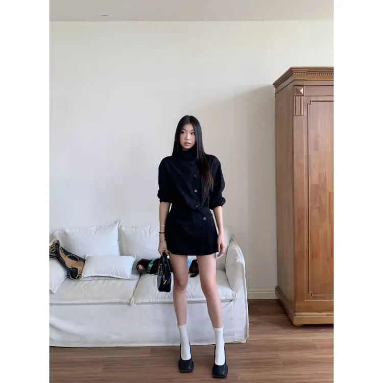 withmin凉皮 慕斯塔系 辣妹百搭长袖立领设计千金感连衣裙2524043