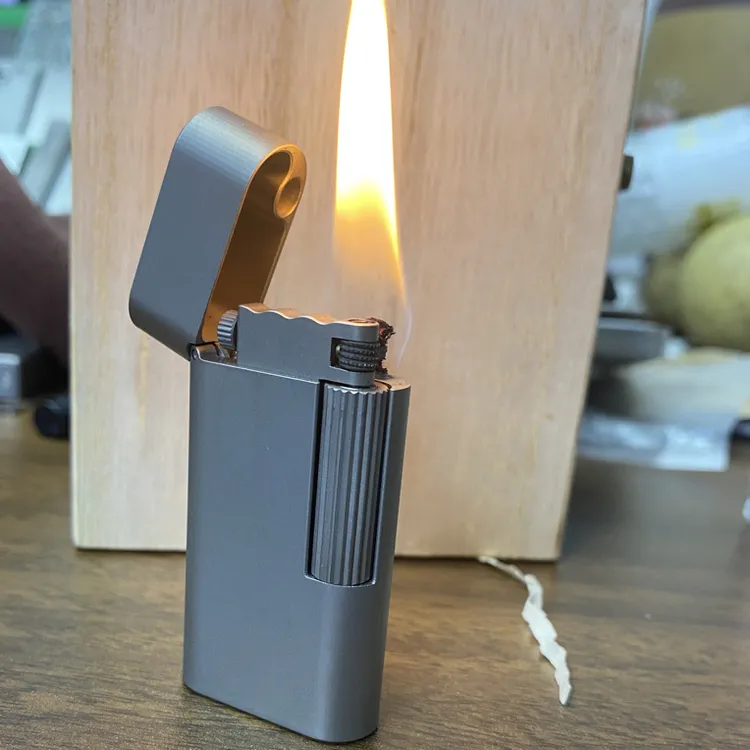 手工钛合金苍龙窄版侧滑轮便携个性把玩砂轮式掏空一体煤油打火机