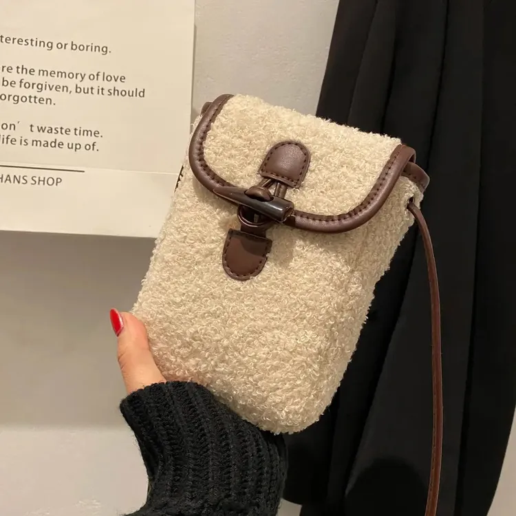 小众设计毛绒包包2026秋冬新款女包流行斜跨便携斜挎包毛毛手机包