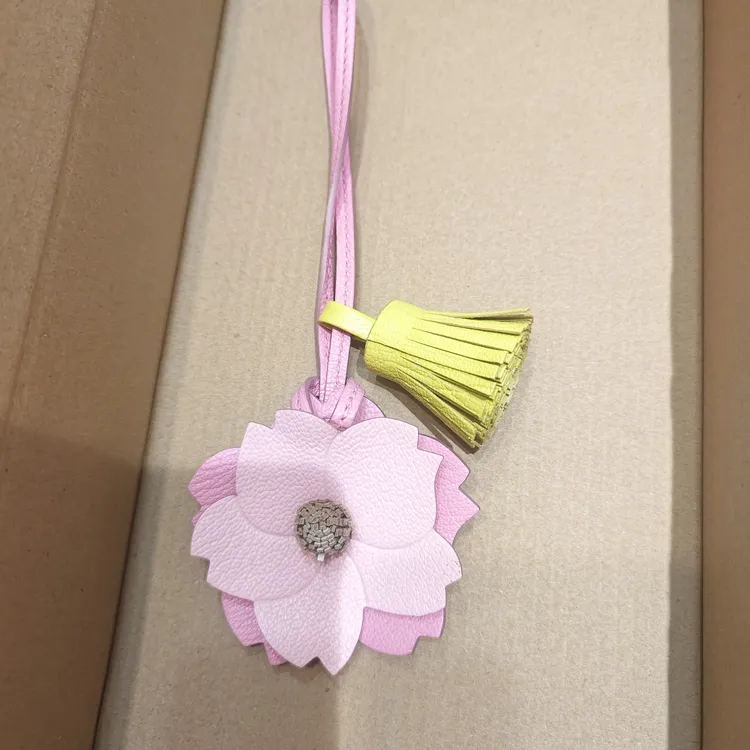 汽车倒后镜挂件立体樱花流苏荷花挂件搭配百搭纯手工缝制