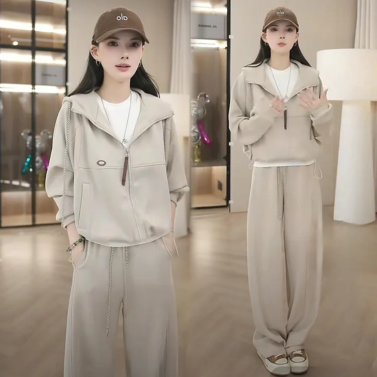 拉夏贝尔时尚休闲运动套装女2025秋季连帽卫衣外套阔腿裤两件装潮