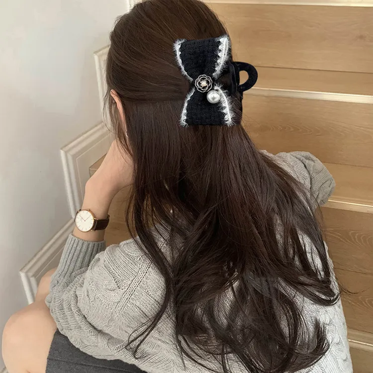 韩国小香风山茶花蝴蝶结抓夹秋冬新款气质发夹后脑勺盘发鲨鱼夹子