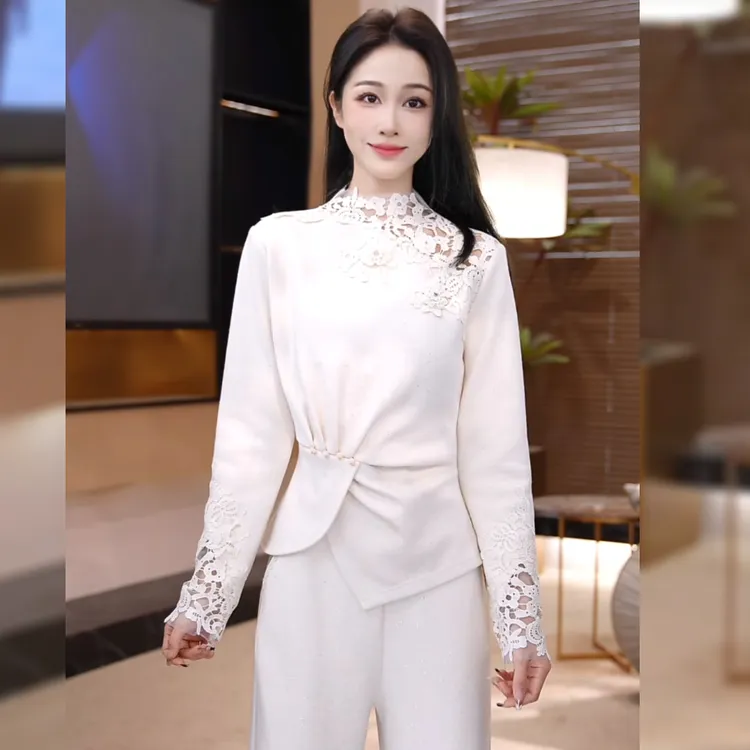 【林雪雪】暮色织影新款气质简约杏色钩花基础收腰针织衫115533