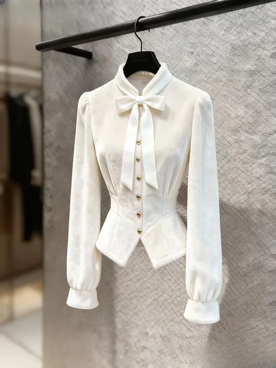 Y184白色丝绒衬衫女高级感轻奢减龄洋气超好看掐腰法式上衣秋冬