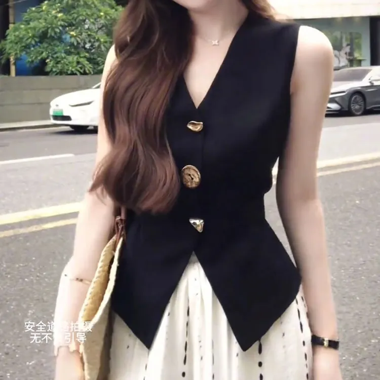 （有运费险）高级感休闲V领小衫高腰阔腿裤时尚套装夏季新款两件